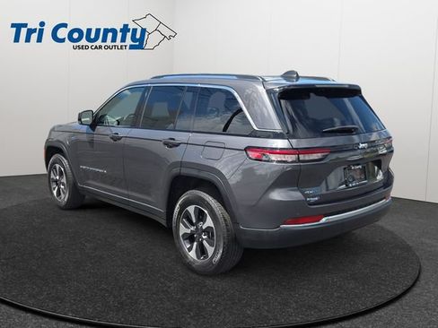 Used 2023 Jeep Grand Cherokee 4WD 4xe image 5