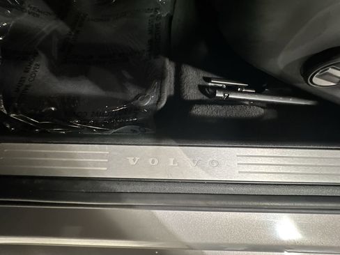 Used 2024 Volvo S60 B5 Plus image 18