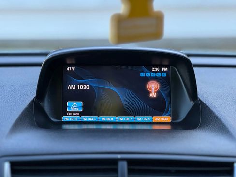 Used 2016 Buick Encore Sport Touring image 22