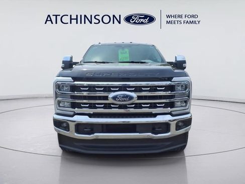 Used 2026 Ford F250 Lariat w/ Lariat Premium Package AWD/4WD image 2