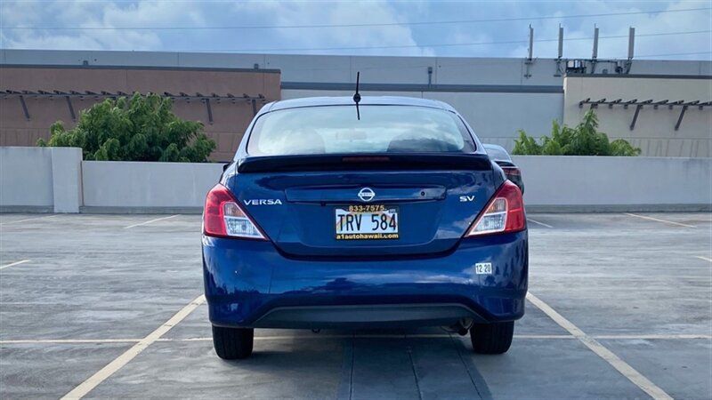 Used 2019 Nissan Versa SV FWD image 6