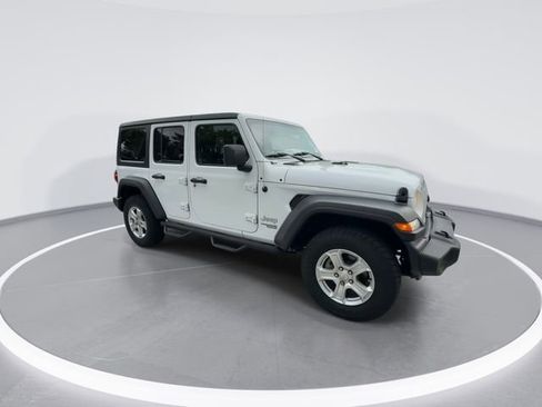 Used 2018 Jeep Wrangler Unlimited Sport S AWD/4WD image 2