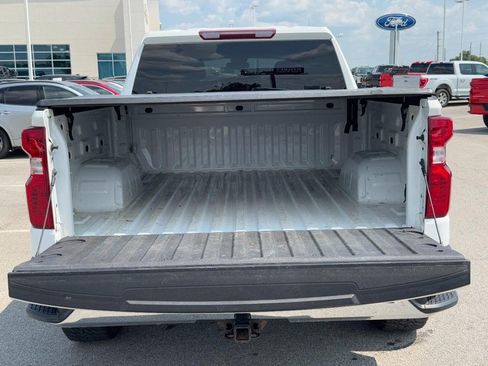 Used 2023 Chevrolet Silverado 1500 LT AWD/4WD image 5