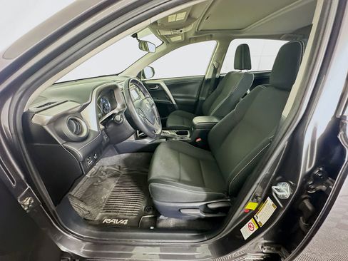 Used 2016 Toyota RAV4 XLE image 13