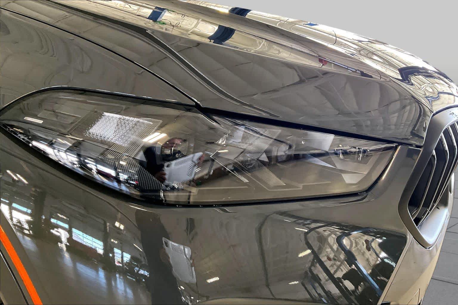 New 2027 BMW X6 xDrive40i AWD/4WD image 13