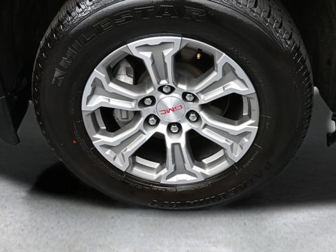 Used 2025 GMC Sierra 1500 SLT AWD/4WD image 23