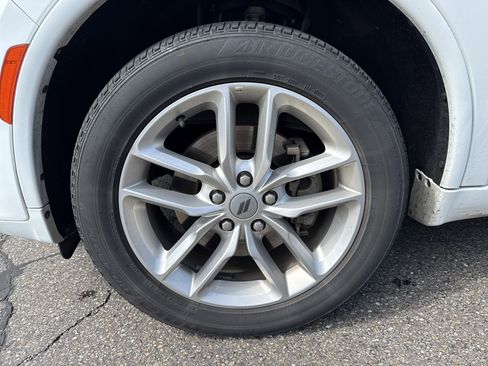 Used 2024 Dodge Durango GT image 11