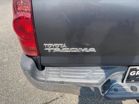 Used 2013 Toyota Tacoma 4x4 Double Cab w/ TRD Off-Road Pkg image 31