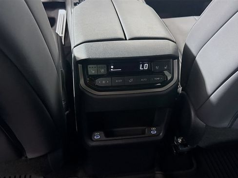 Used 2026 Lexus TX 500h AWD w/ Technology Package image 25