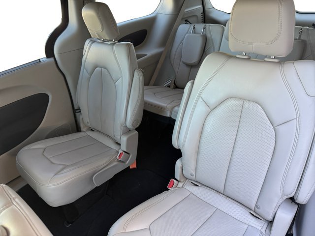 Used 2021 Chrysler Voyager Lxi FWD image 11