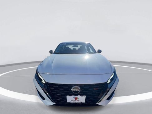 Certified 2023 Nissan Altima 2.5 SR image 2