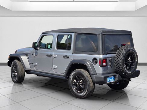 Used 2021 Jeep Wrangler Unlimited Sport AWD/4WD image 7