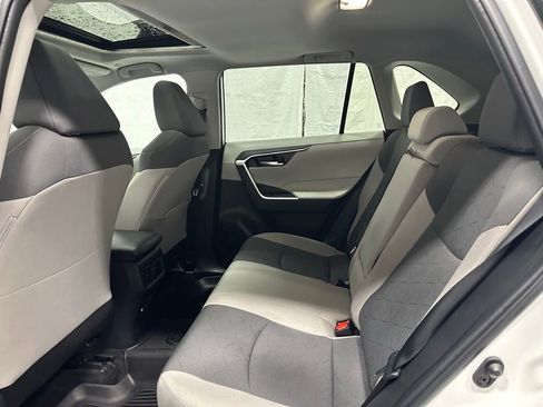 Used 2025 Toyota RAV4 XLE image 45