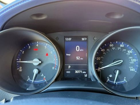 Used 2022 Toyota C-HR XLE image 27