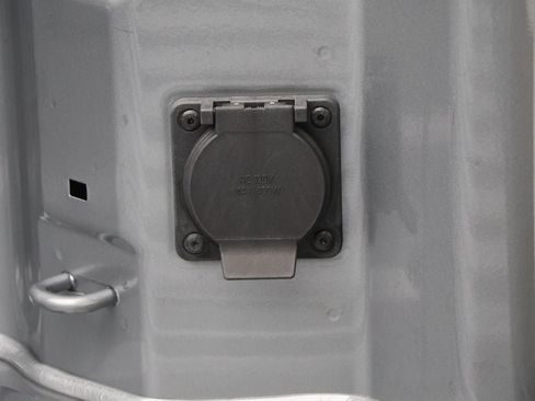 Used 2024 Chevrolet Silverado 1500 LT image 12