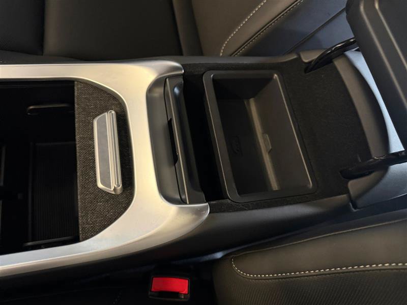 Used 2024 Lucid Air Pure RWD image 33