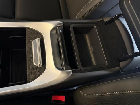 Used 2024 Lucid Air Pure RWD image 33