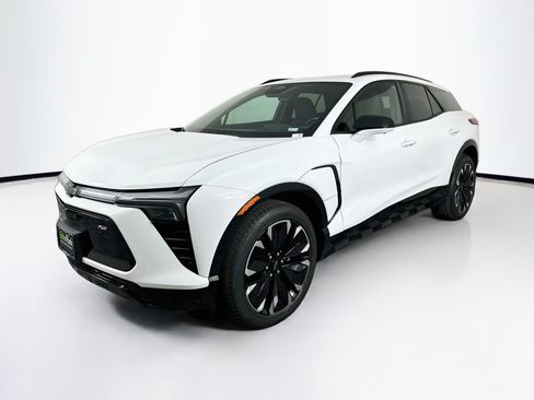 Used 2024 Chevrolet Blazer EV RS AWD/4WD image 3