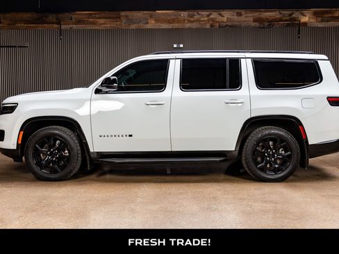 Used 2023 Jeep Wagoneer Series II image 5