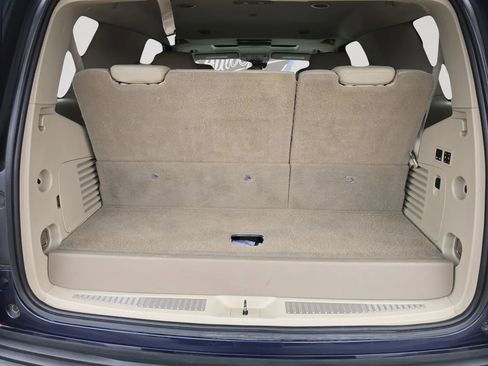 Used 2020 Cadillac Escalade Luxury image 15