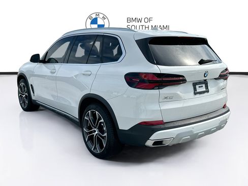 Certified 2025 BMW X5 sDrive40i w/ Parking Assistance Package RWD image 5