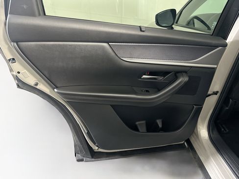 Used 2024 MAZDA CX-90 Plug-In Hybrid w/ Preferred AWD/4WD image 28