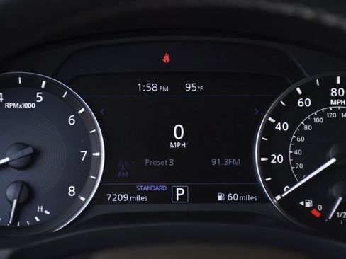 Used 2025 INFINITI QX50 Luxe AWD/4WD image 10