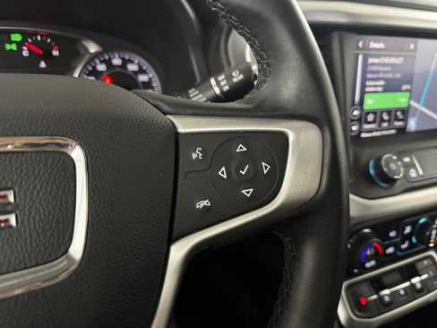 Used 2023 GMC Acadia SLT image 23