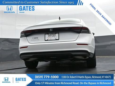 New 2025 Honda Accord SE image 29