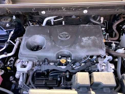 Used 2024 Toyota RAV4 XLE Premium image 32