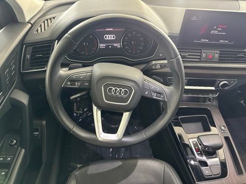 Used 2023 Audi Q5 2.0T Premium w/ Convenience Package AWD/4WD image 29