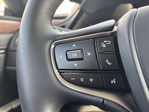 Certified 2025 Lexus ES 350 w/ Premium Package image 19