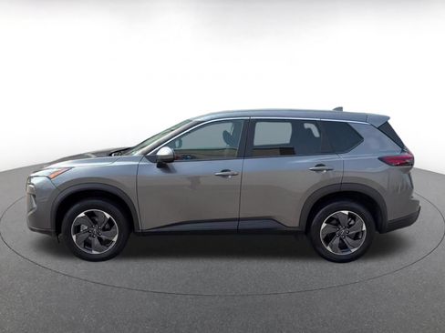 Used 2026 Nissan Rogue SV FWD image 10