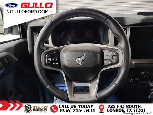 Used 2025 Ford Bronco Outer Banks image 12