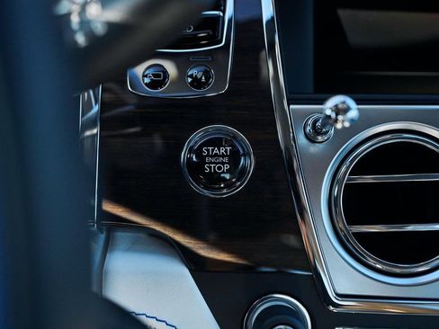 Used 2020 Rolls-Royce Wraith RWD image 60