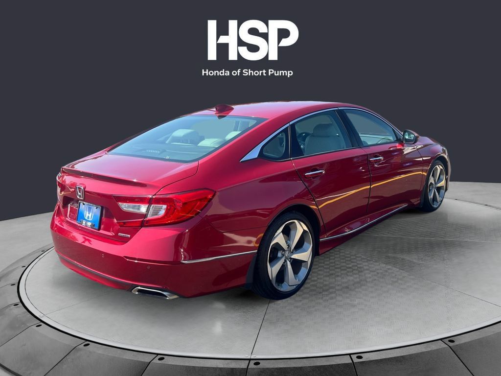 Used 2018 Honda Accord Touring image 5