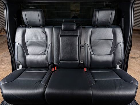 Used 2024 Toyota Tundra Platinum image 35