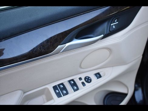 Used 2015 BMW X5 xDrive35i AWD/4WD image 19