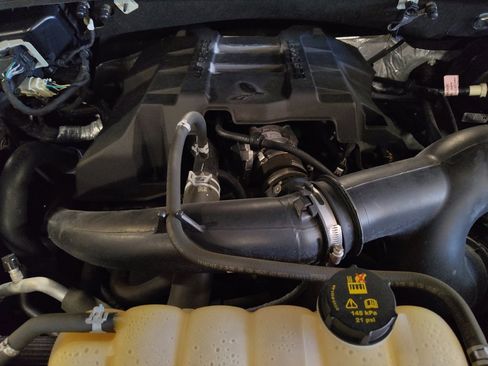 Used 2018 Ford F150 Lariat w/ Equipment Group 502A Luxury RWD image 30