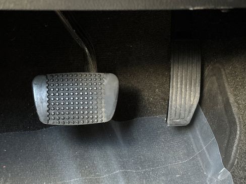 Used 2016 Chevrolet Colorado LT image 38