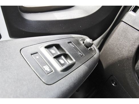 Used 2025 RAM ProMaster 2500 w/ Convenience Group FWD image 18