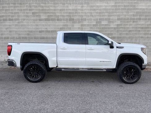 Used 2023 GMC Sierra 1500 SLE image 4