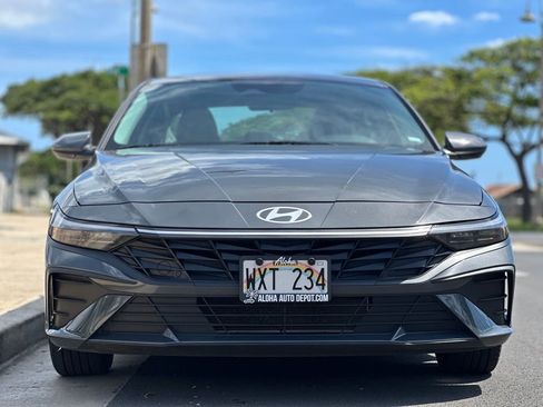 Used 2024 Hyundai Elantra SEL FWD image 7