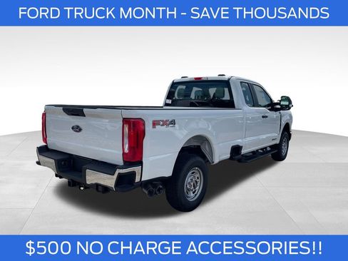 New 2025 Ford F250 XL w/ FX4 Off-Road Package image 5