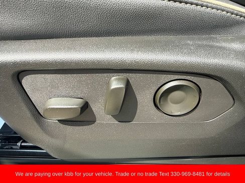Used 2025 Chevrolet Tahoe Premier AWD/4WD image 22