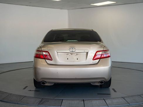 Used 2007 Toyota Camry XLE FWD image 6