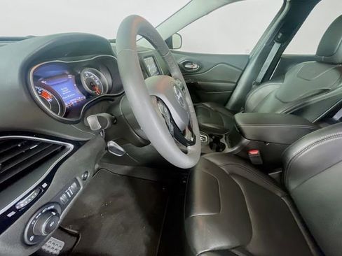 Used 2023 Jeep Cherokee Altitude Lux AWD/4WD image 22