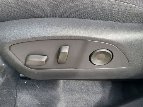 New 2026 Chevrolet Traverse LT w/ Midnight/Sport Edition image 25