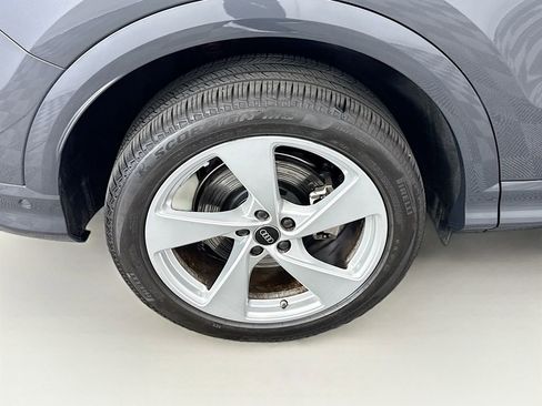 Used 2025 Audi Q5 Premium Plus w/ Premium Plus AWD/4WD image 32