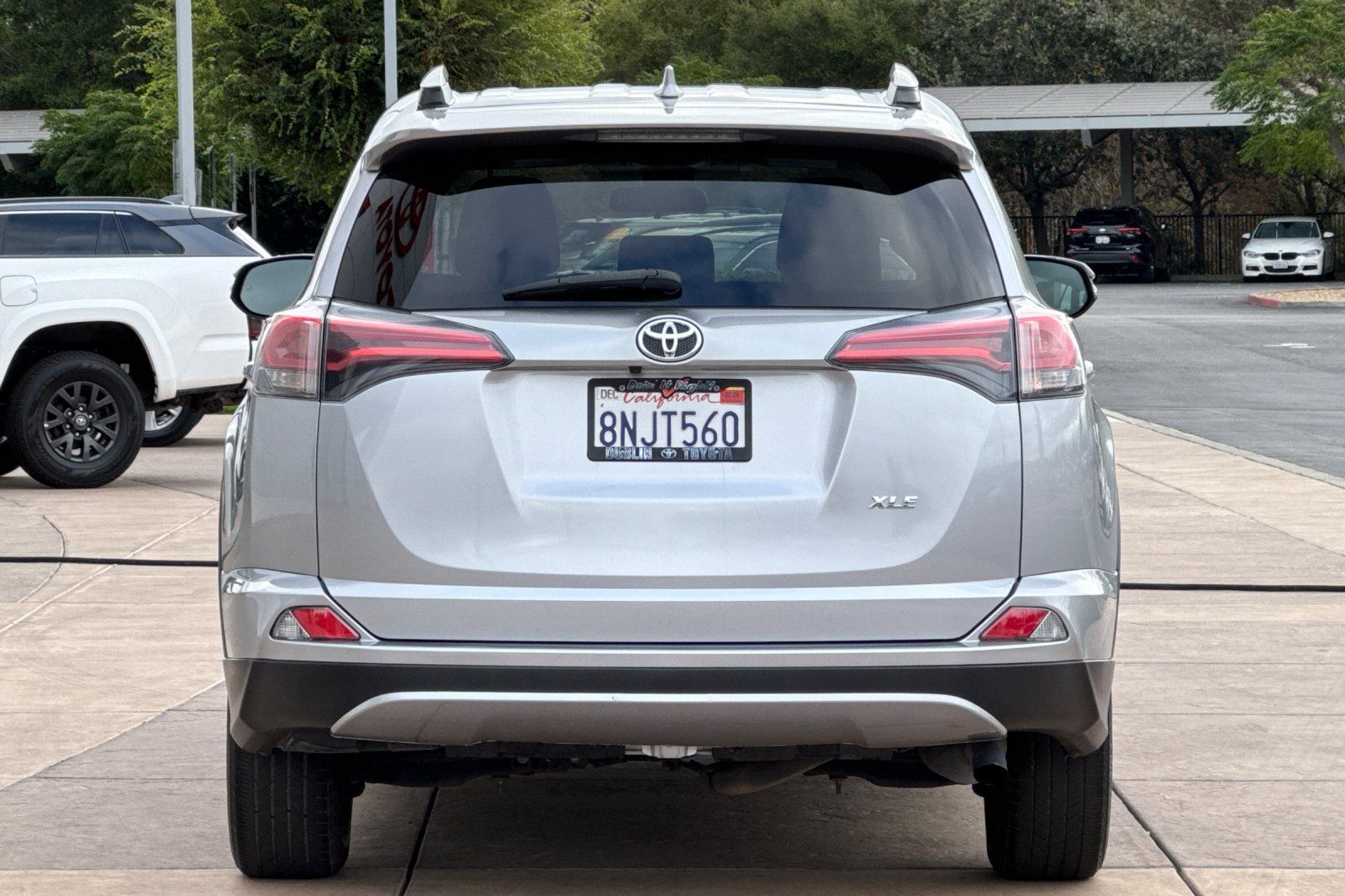 Used 2018 Toyota RAV4 XLE w/ Plus Extra Value Package FWD image 5